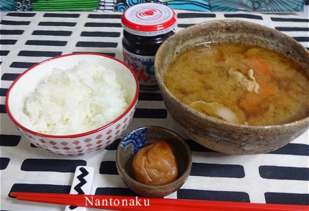 NANTONAKU 3-04 でっかい丼で豚汁