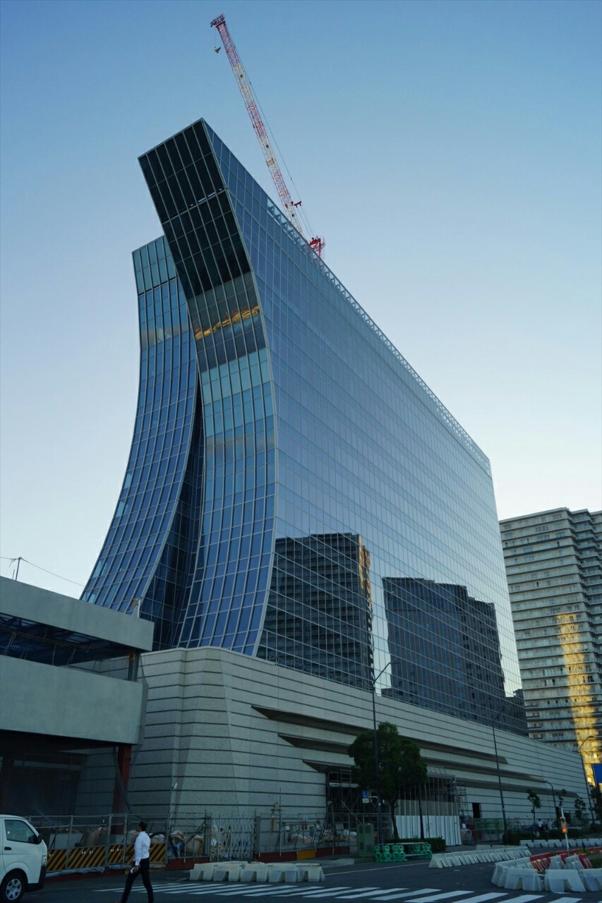 ザ カハラ ホテル リゾート横浜 横浜ベイコート倶楽部ホテル スパリゾート 現地の様子 19年10月建設状況 横浜 市の超高層ビル ﾀﾜｰﾏﾝｼｮﾝ