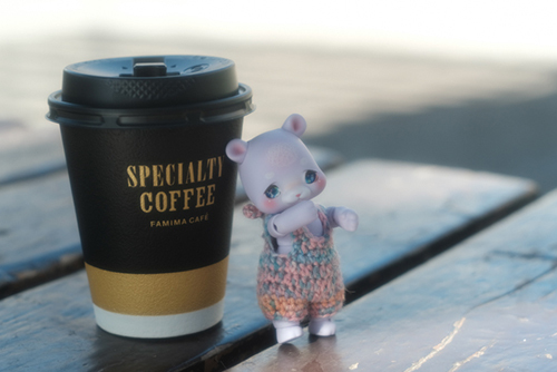 ツバキアキラが撮った、Cocoriang・cotton candy Poiのルゥたん。公園でコーヒーを飲んで、ちょっとだけ遊びました。