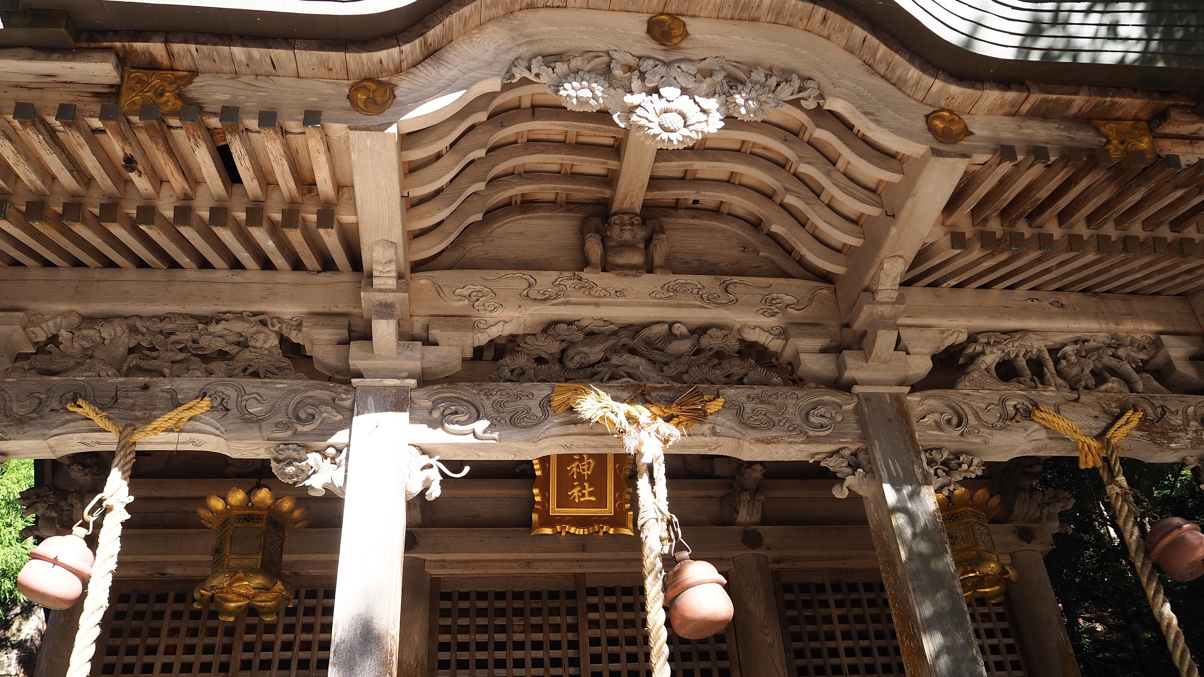 ぴーきち＆ダイナ　美山　かやぶきの里ツーリング　知井八幡神社　彫刻
