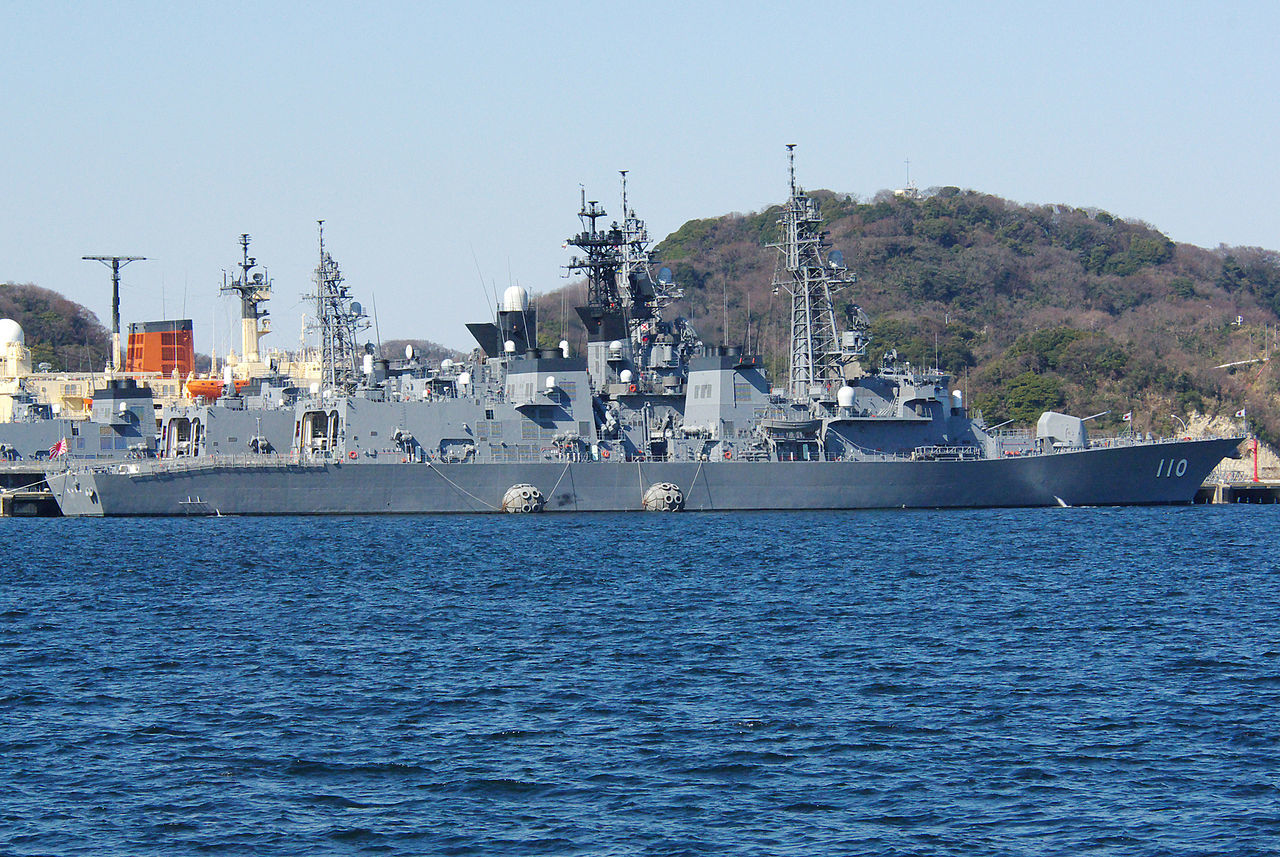 なぜ、日本の自衛隊の軍艦は、「護衛艦」と呼ばれるの？　～　護衛艦が守っているもの
